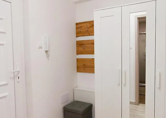 Apartment Debreczeni *